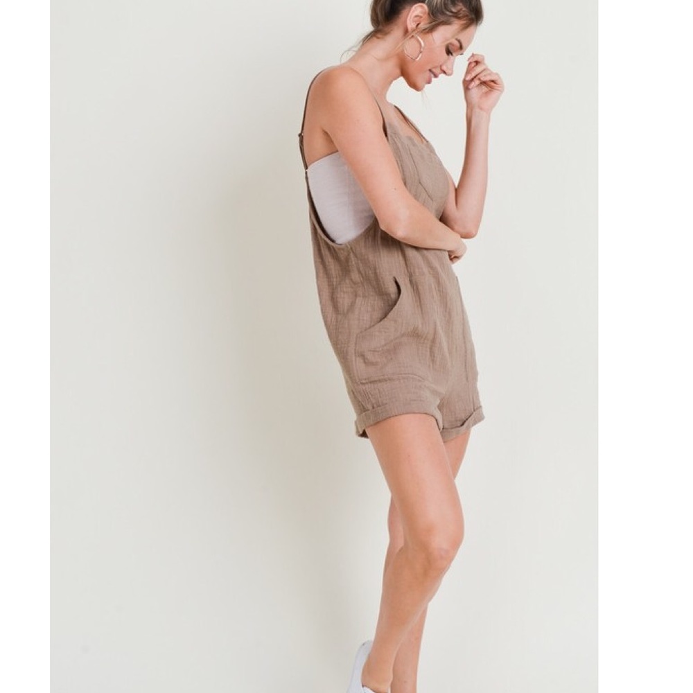 🌟 Short Overall - Picture 2 of 8